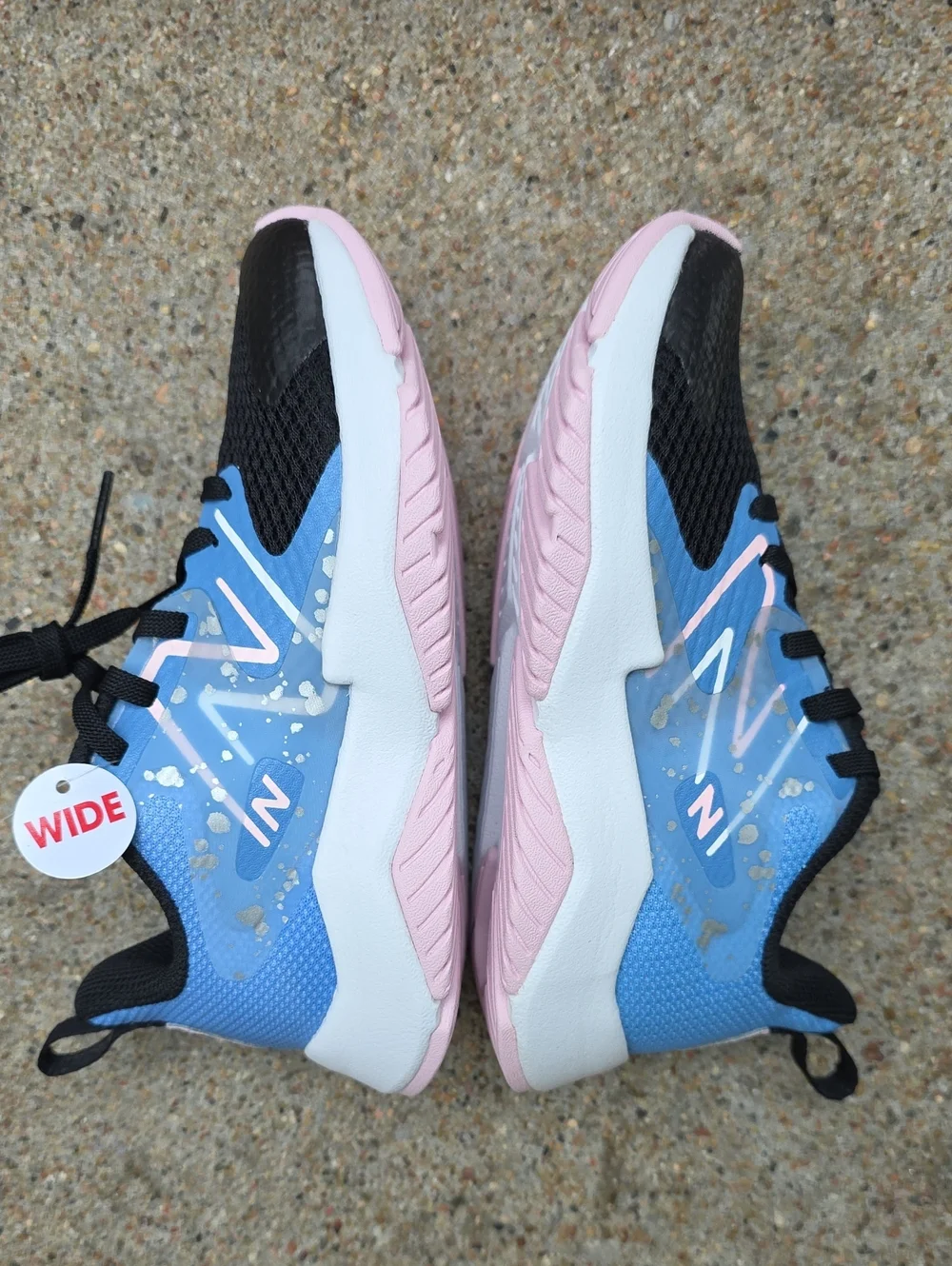 NWT New Balance Rave Run V2 PKRAVBL2 Black Pink Sneakers Size Girl's 11.5 WIDE